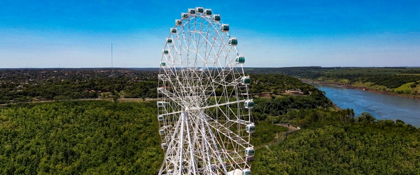 A Yup Star Foz: roda-gigante de 88 metros de altura foi inaugurada em dezembro de 2021 e permite vistas sensacionais da Tríplice Fronteira