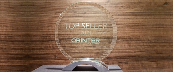 O prêmio Top Seller, recebido pela Elite Resorts da Orinter Tour & Travel pelas vendas de 2021.