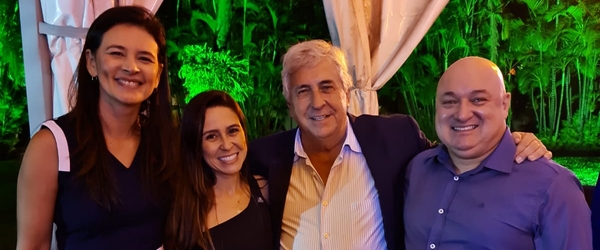 Lilian Santos, gerente nacional de vendas da rede Vila Galé, Giselle Souto, gerente regional, Jorge Rebelo de Almeida, presidente do grupo poruguês, e Mauri Viau, da Elite Resorts.