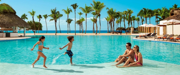 Os resorts são idealizados para oferecer muita diversãopara toda a família.