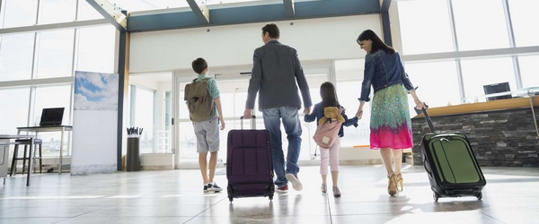Chegar ao aeroporto com antecedência é o último passo antes de aproveitar suas férias inesquecíveis!