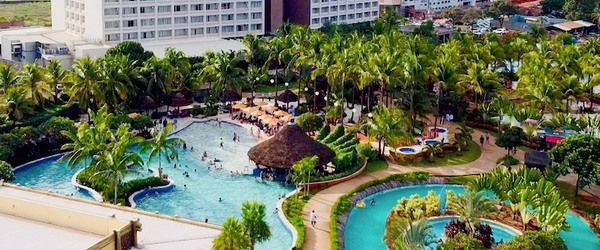 Conheça alguns dos melhores resorts no Brasil com parque aquático e curta intensamente com sua família!